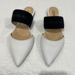 Michael kors sandals flat